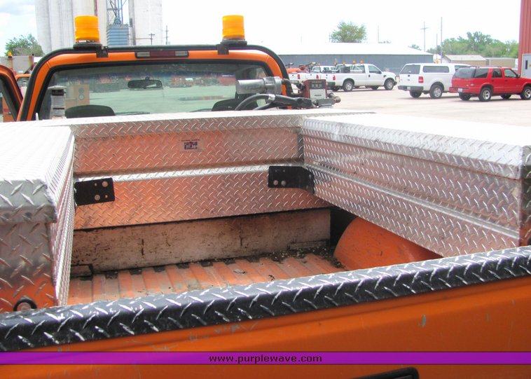 image for item 4336 1999 Chevrolet C2500 pickup