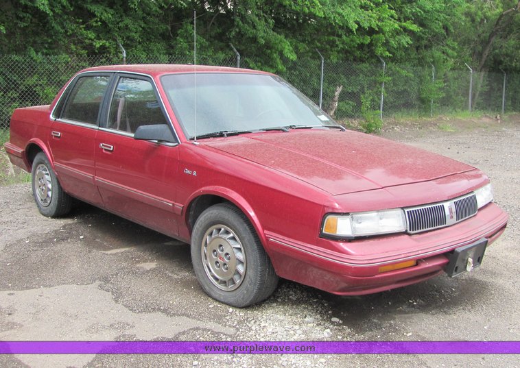 image for item 4338 1996 Oldsmobile Ciera SL
