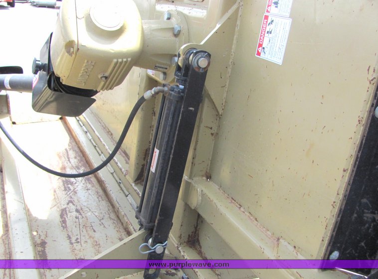 image for item 4339 2007 Land Pride 10' rotary mower