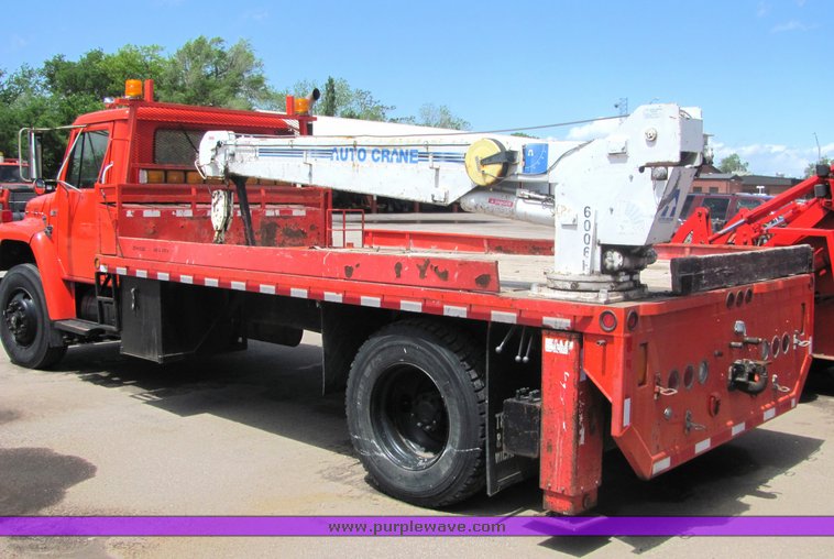 image for item 4343 1986 International S1754 service truck