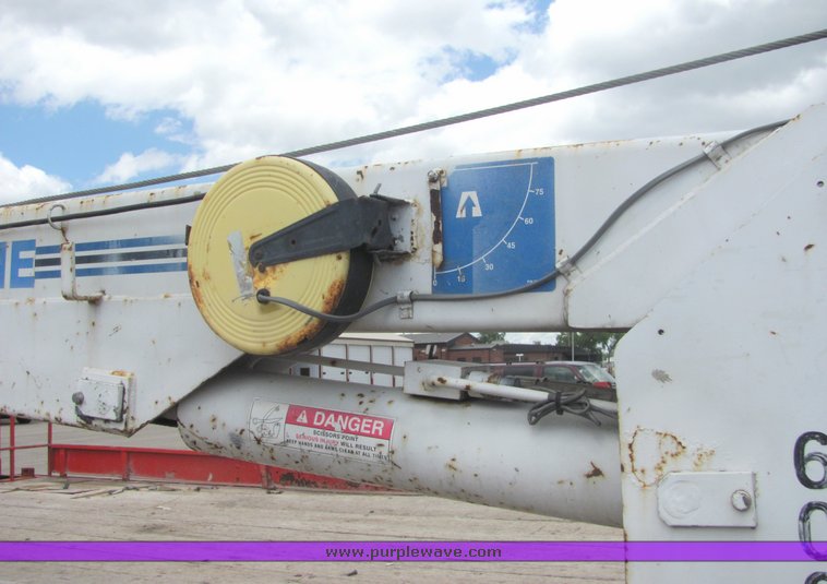 image for item 4343 1986 International S1754 service truck