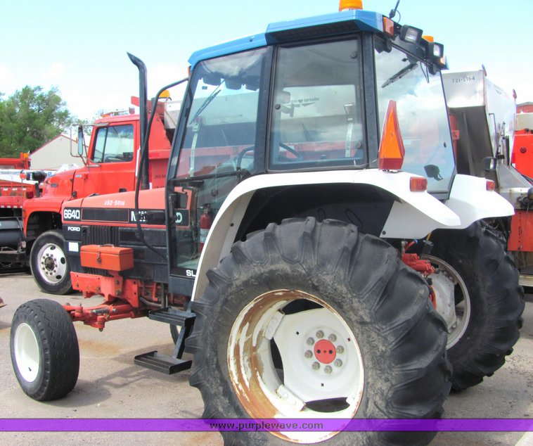 image for item 4346 1998 Ford 6645SL tractor