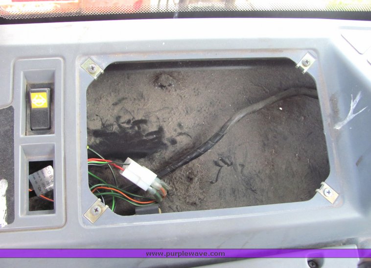 image for item 4346 1998 Ford 6645SL tractor