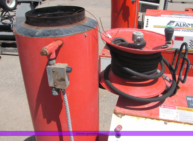 image for item 4349 2002 Alkota 3121 pressure washer