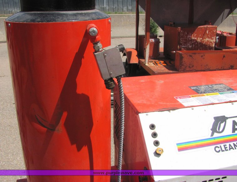 image for item 4350 2002 Alkota 3121 pressure washer