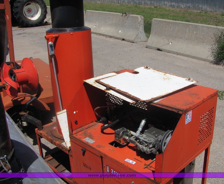 image for item 4355 2004 Alkota 3121b-NG pressure washer