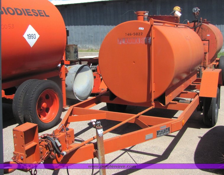 image for item 4358 1992 JFW 600 gallon fuel tank