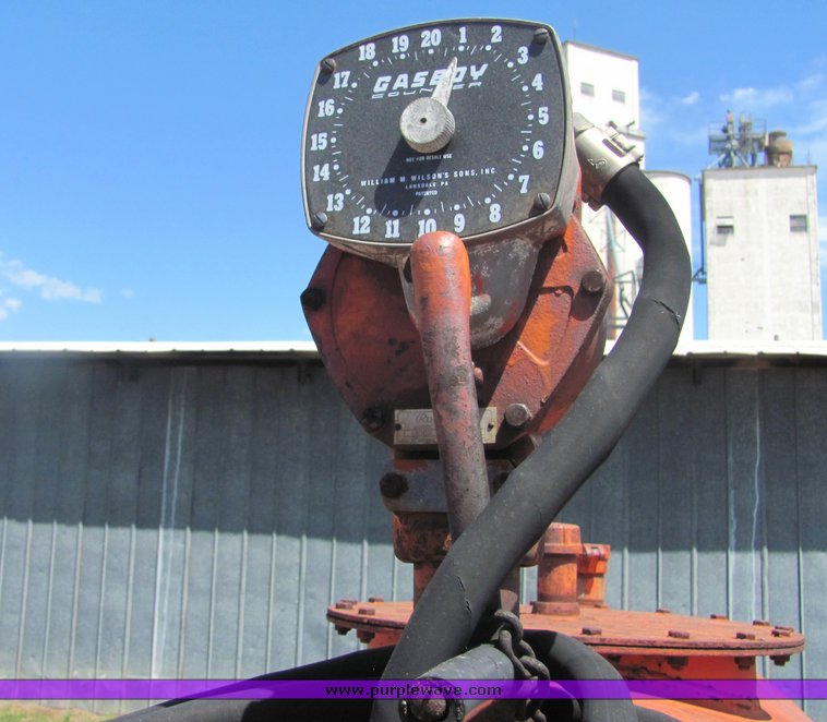 image for item 4359 1968 Wichita 1230c 500 gallon fuel tank