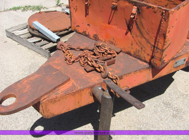 image for item 4359 1968 Wichita 1230c 500 gallon fuel tank