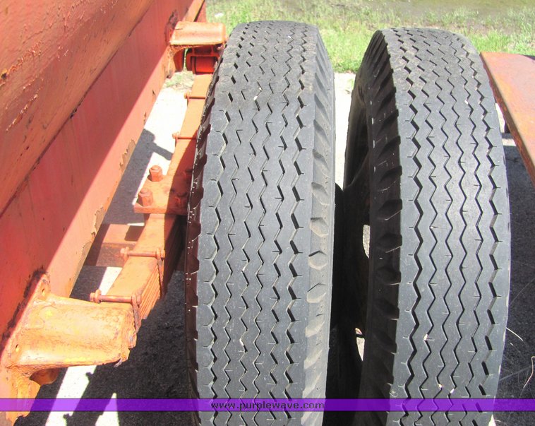 image for item 4359 1968 Wichita 1230c 500 gallon fuel tank