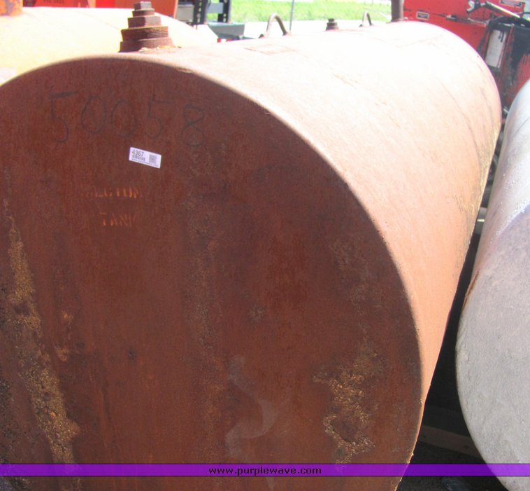 image for item 4367 1000 gallon underground fuel tank