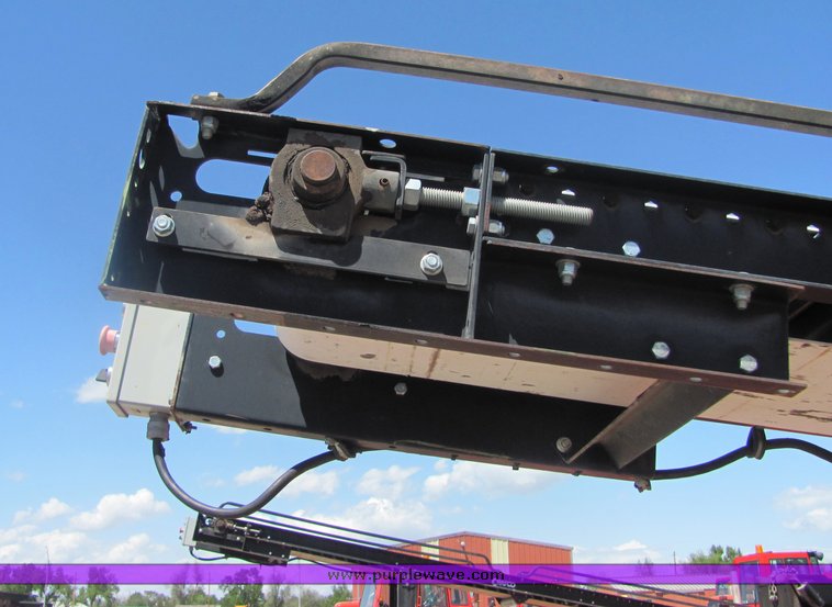 image for item 4368 1995 Crafco EZ-Pour 200 crack seal machine