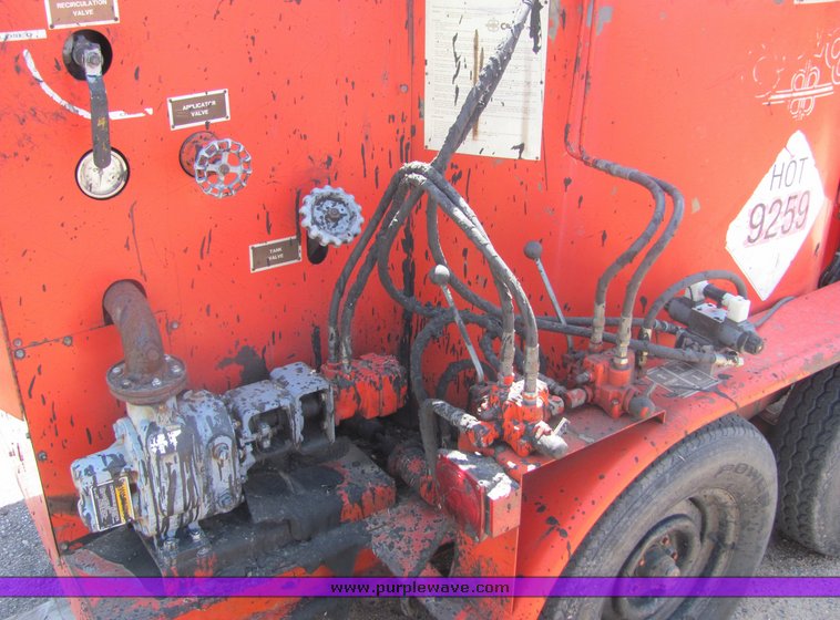 image for item 4370 1993 Crafco EZ-Pour 200 crack seal machine