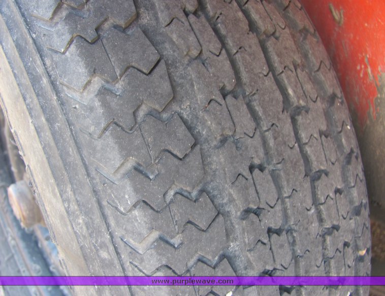 image for item 4370 1993 Crafco EZ-Pour 200 crack seal machine