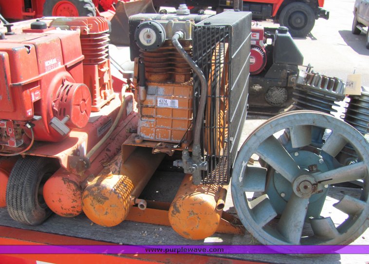 image for item 4374 1997 American Inc portable air compressor