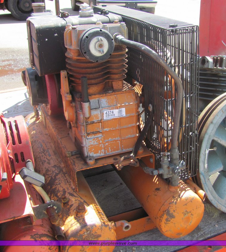 image for item 4374 1997 American Inc portable air compressor