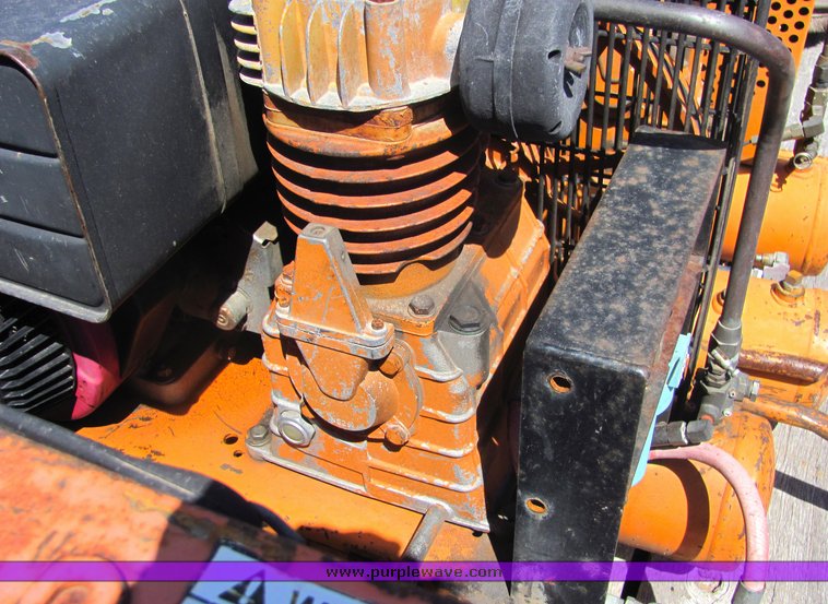 image for item 4376 1997 American Inc. portable air compressor