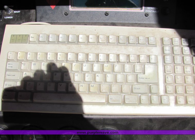 image for item 4389 1998 Addco DH1000als variable message board