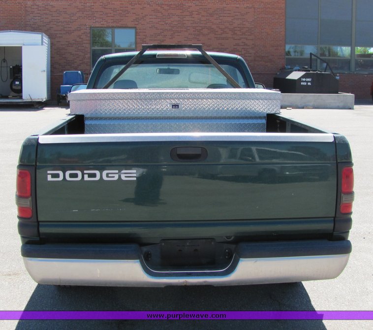 image for item 4398 2001 Dodge Ram 1500
