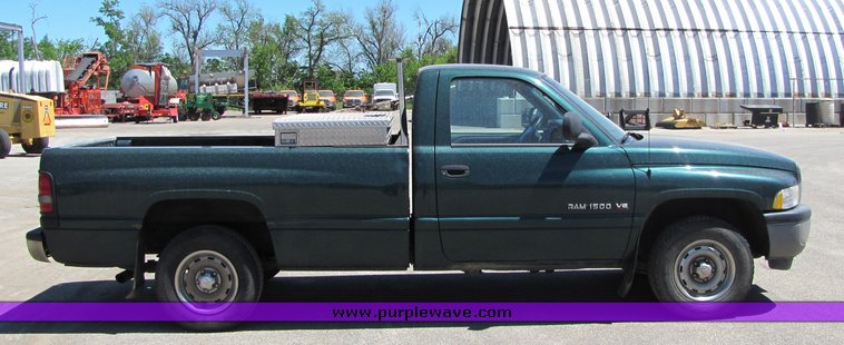image for item 4398 2001 Dodge Ram 1500
