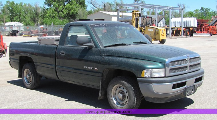 image for item 4398 2001 Dodge Ram 1500