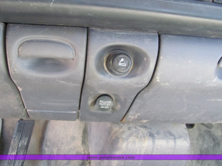image for item 4398 2001 Dodge Ram 1500