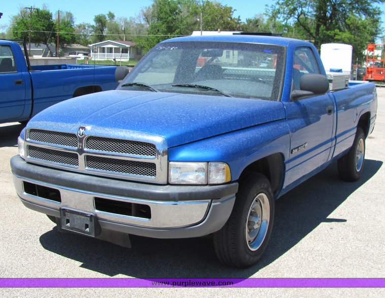 image for item 4399 2001 Dodge Ram 1500