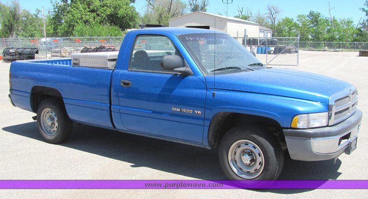 image for item 4399 2001 Dodge Ram 1500