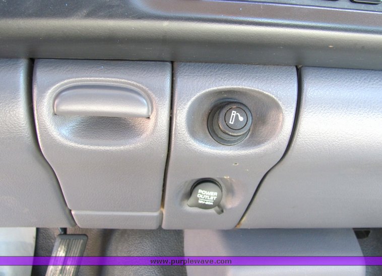 image for item 4399 2001 Dodge Ram 1500