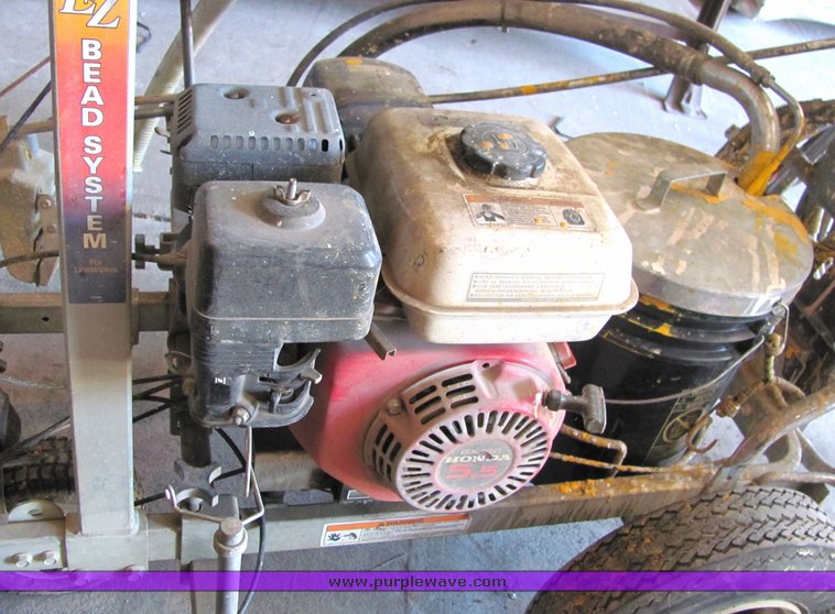 image for item 4402 2001 Grayco 100A LineLazer II walk behind paint striper