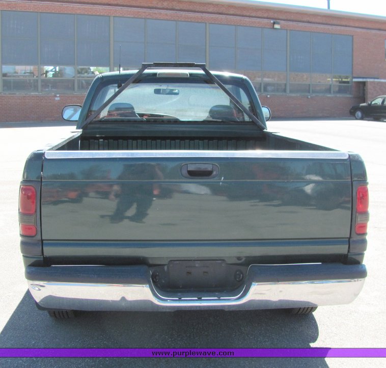image for item 4408 2001 Dodge Ram 1500