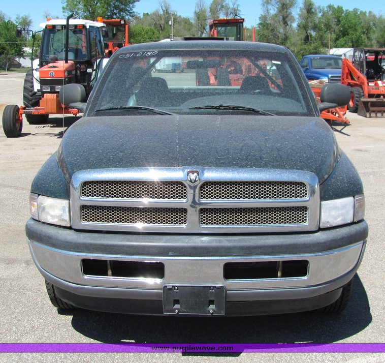 image for item 4408 2001 Dodge Ram 1500