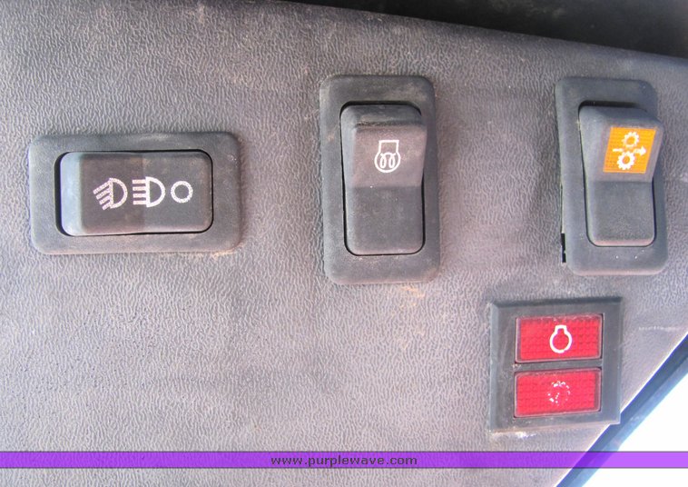 image for item 4409 1995 Bobcat 853H skid steer