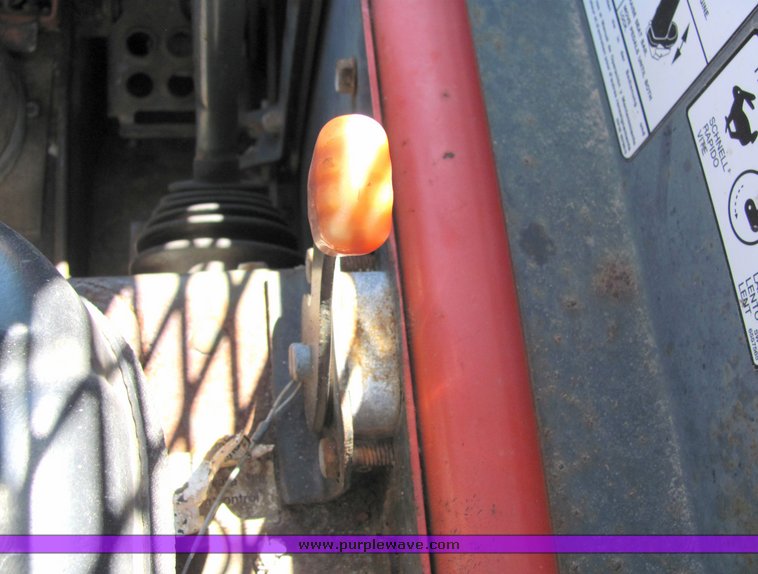 image for item 4409 1995 Bobcat 853H skid steer