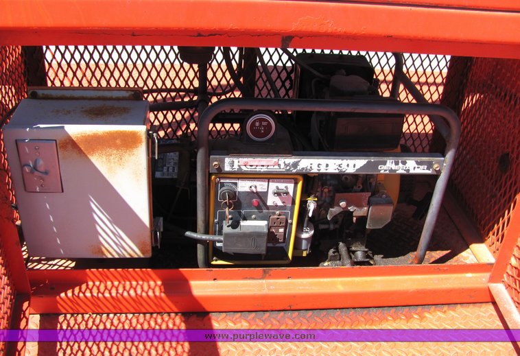 image for item 4410 1988 Wichita Steel Fabricators flashing light trailer