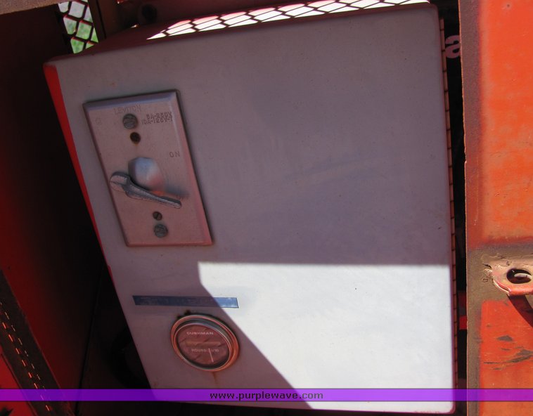 image for item 4411 1987 Wichita Steel Fabricators flashing light trailer