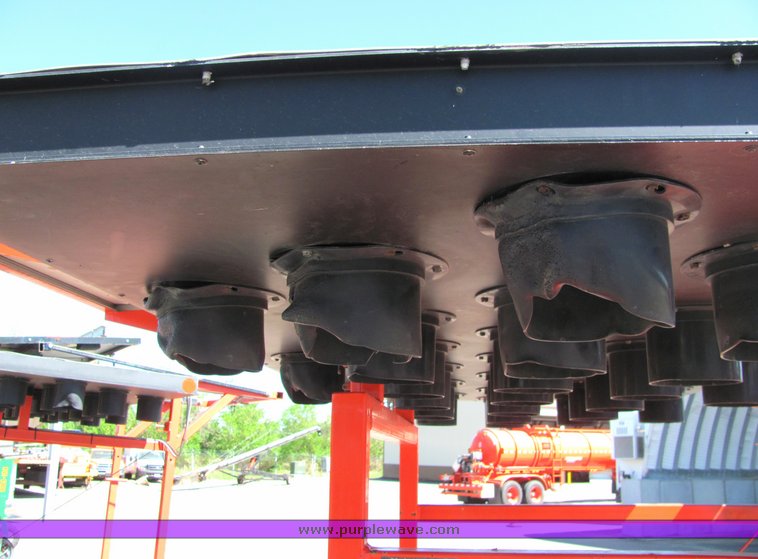 image for item 4414 1997 Winko Sunray arrow board trailer