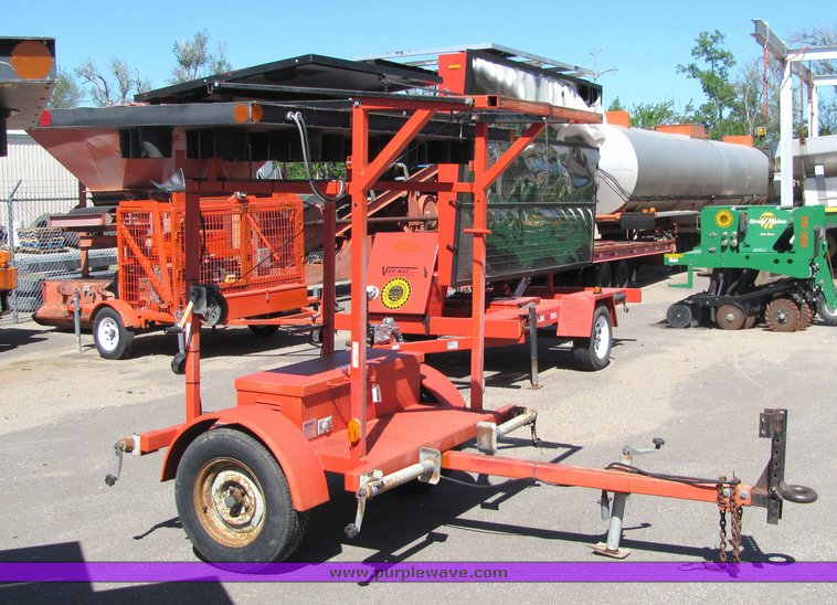 image for item 4415 2000 Vermac ST4825 arrow board trailer