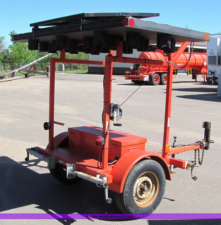 image for item 4415 2000 Vermac ST4825 arrow board trailer