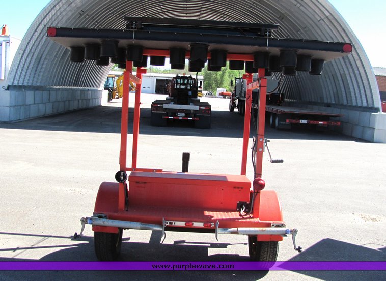 image for item 4415 2000 Vermac ST4825 arrow board trailer