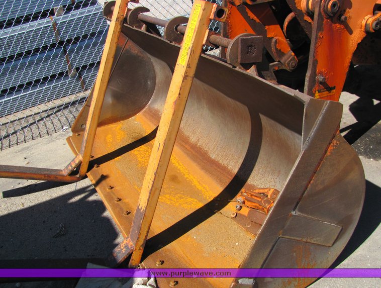 image for item 4416 1996 Fiat-Allis FR-90 wheel loader