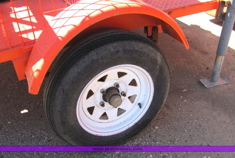 image for item 4417 2002 Lucas flashing light trailer