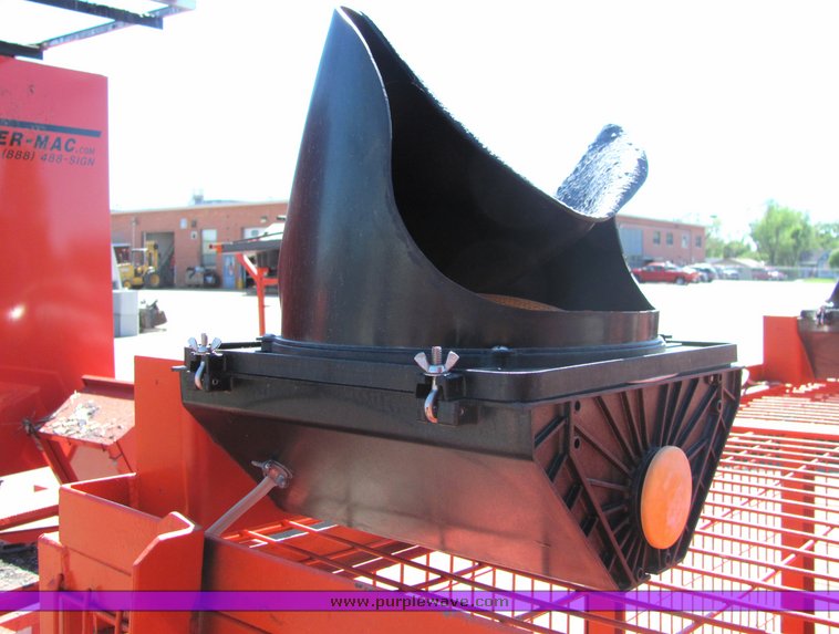 image for item 4417 2002 Lucas flashing light trailer