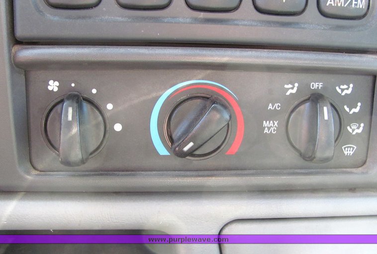 image for item 4418 2003 Ford F-350 utility bed truck