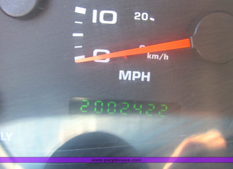 image for item 4418 2003 Ford F-350 utility bed truck