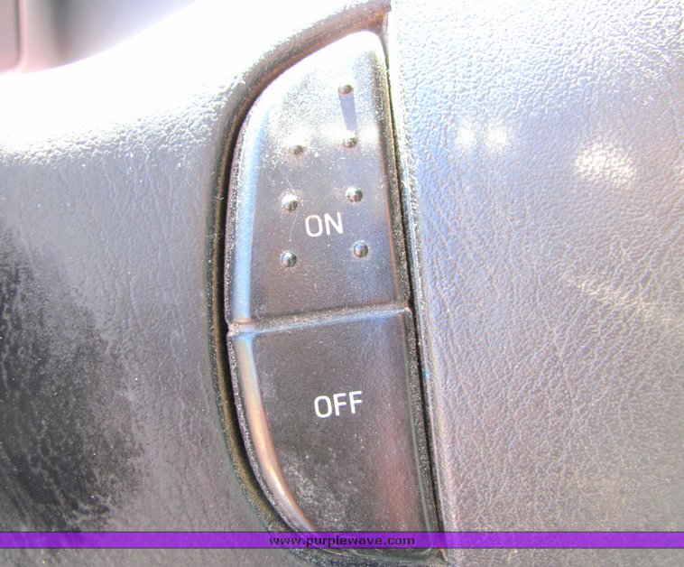 image for item 4418 2003 Ford F-350 utility bed truck