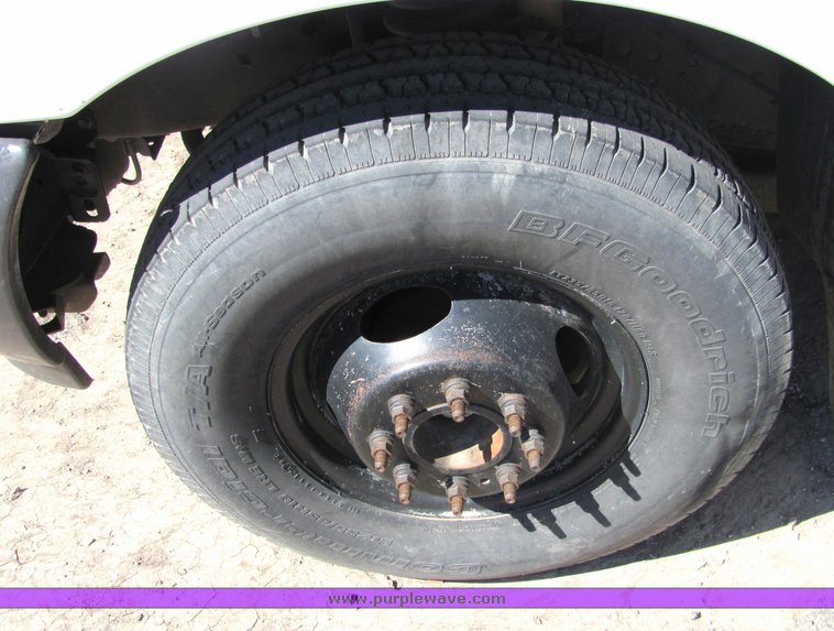 image for item 4418 2003 Ford F-350 utility bed truck