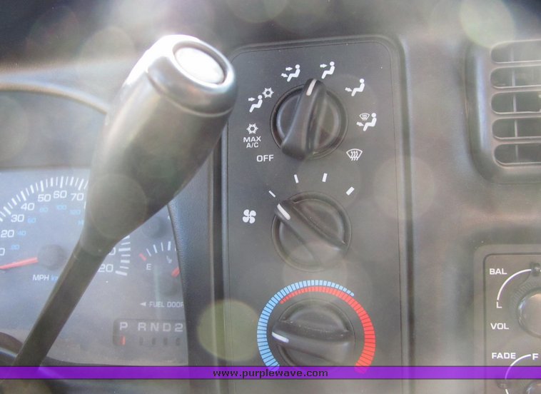 image for item 4419 2001 Dodge Ram 2500 utility bed truck