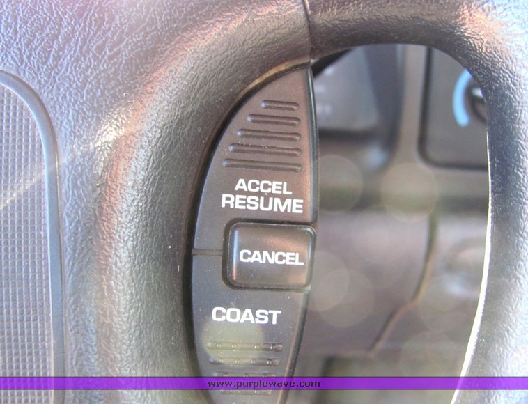 image for item 4419 2001 Dodge Ram 2500 utility bed truck