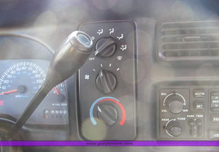 image for item 4420 2001 Dodge Ram 2500 utility bed truck